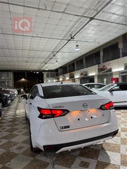 نيسان فيرسا